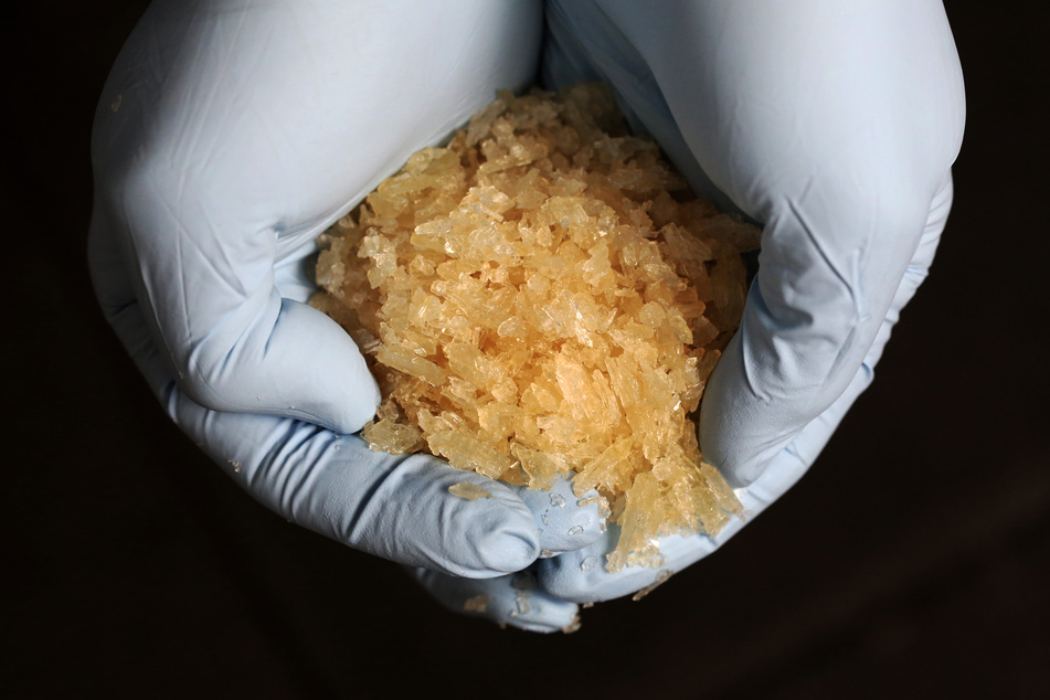 Crystal Meth macht schnell abhängig und führt zu erheblichen gesundheitlichen Schäden. (Symbolbild)