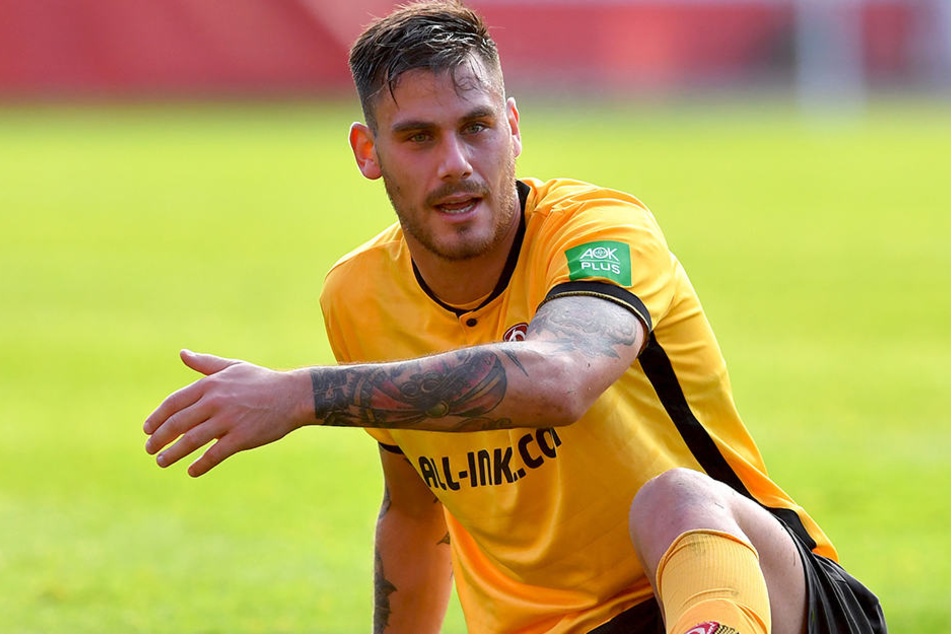 Dario Dumic leistete sich gegen den SC Paderborn 07 zwei Schnitzer. Während der erste nicht bestraft wurde, führte der zweite später zum 0:2.