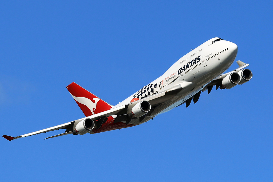 Wer künftig mit Qantas nach Australien fliegen will, muss sich vorher gegen Corona impfen lassen.
