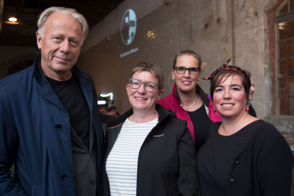 v.l.n.r.: Der ehemalige Bundesumweltminister Jürgen Trittin, Umweltministerin von Sachsen-Anhalt Claudia Dalbert, Britta-Heide Garben und Susan Sziborra-Seidlitz, beide Landesvorsitzende der Grünen in Sachsen-Anhalt.