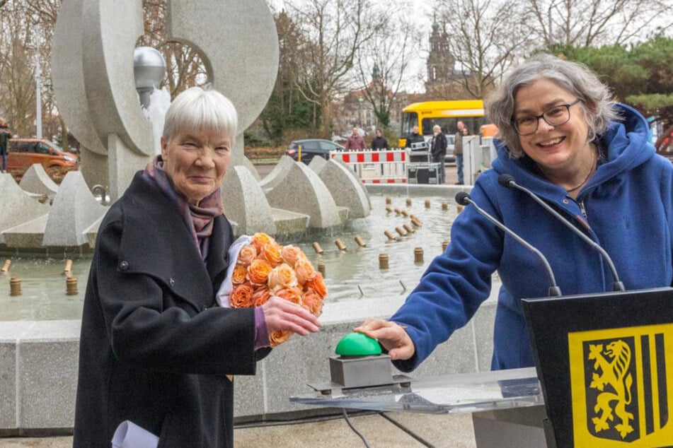 Dresden: Nach fast 25 Jahren: Kracht-Brunnen plätschert endlich wieder