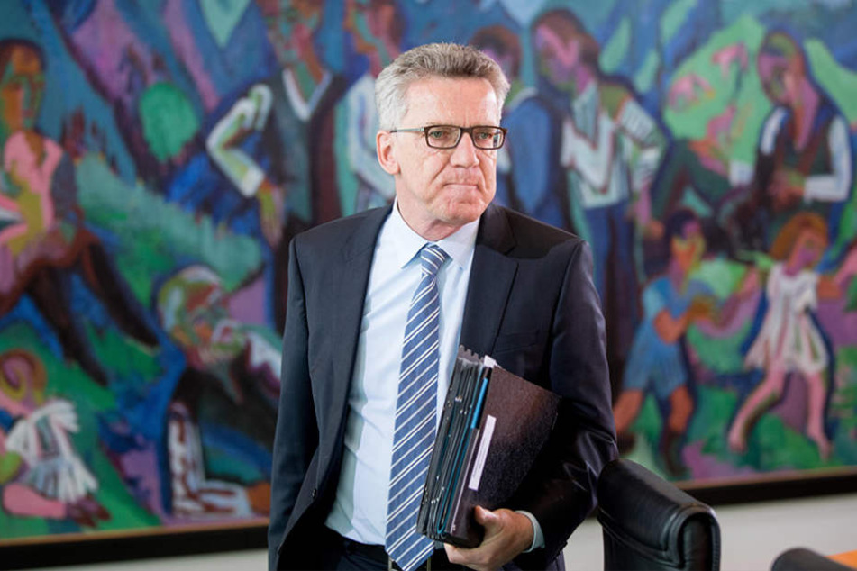 Bundesinnenminister Thomas de Maizière (63, CDU) bestätigte, dass auch zwei Deutsche unter den Verletzten in London sein.