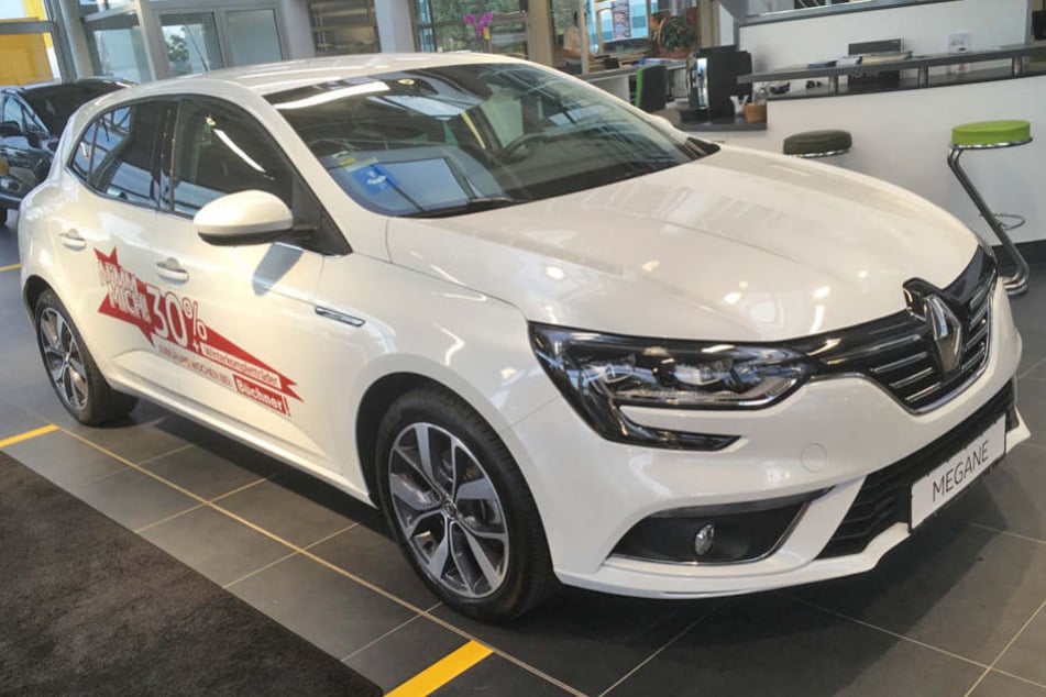 Lausitzer Autohaus Senkt Die Preise Auf Viele Renault Modelle 24