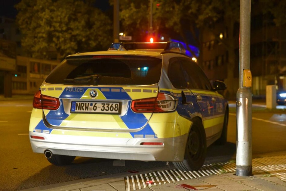 Der beschädigte Streifenwagen war nach dem Unfall noch fahrbereit.
