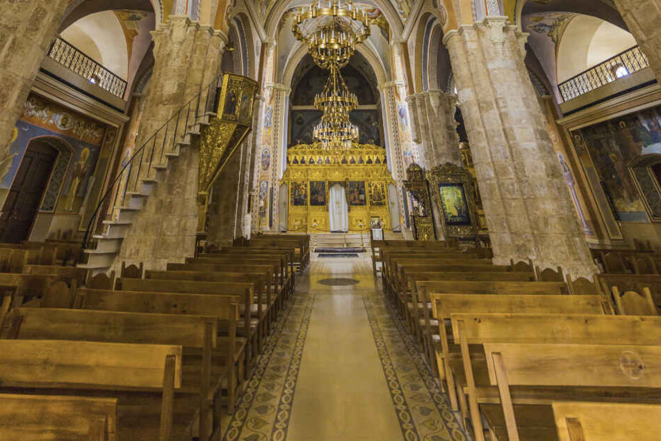 Ein Mann hat am Sonntagmorgen auf zwei Menschen in einer Kirche im russischen Moskau eingestochen und ist festgenommen worden. (Symbolbild)