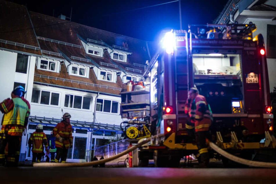 Bei dem Brand starben ein Mann und eine Frau.