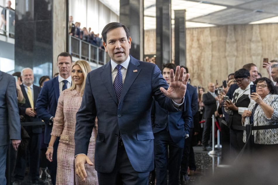 US-Außenminister Marco Rubio (53) stellt die ausländischen Hilfsprogramme der USA auf den Prüfstand.