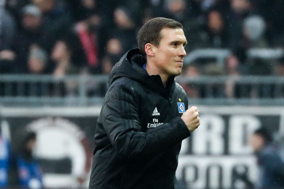 HSV-Trainer Hannes Wolf kann sich über den deutlichen Sieg im Derby freuen.