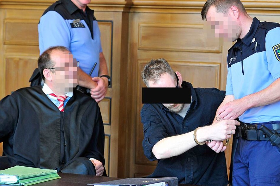 Hat er wieder gezündelt? Wenn ja, droht dem Plauener Jack J. (39) erneut eine Freiheitsstrafe.