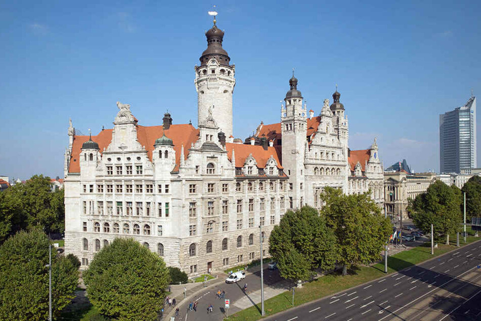 Zumindest seinen Schulabschluss darf Luan in Leipzig machen. (Symbolbild).
