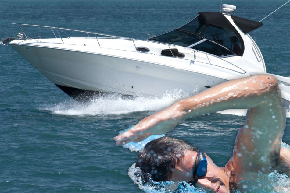 Durch den Zusammenstoß mit dem Motorboot erlitt der 57-jährige Schwimmer Verletzungen am Kopf und den Beinen (Symbolbild).