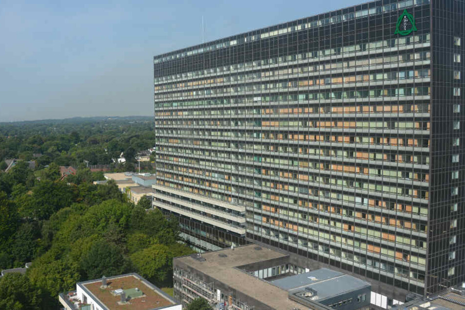 Das Gebäude der Asklepios Klinik Altona ist 20 Stockwerke hoch.