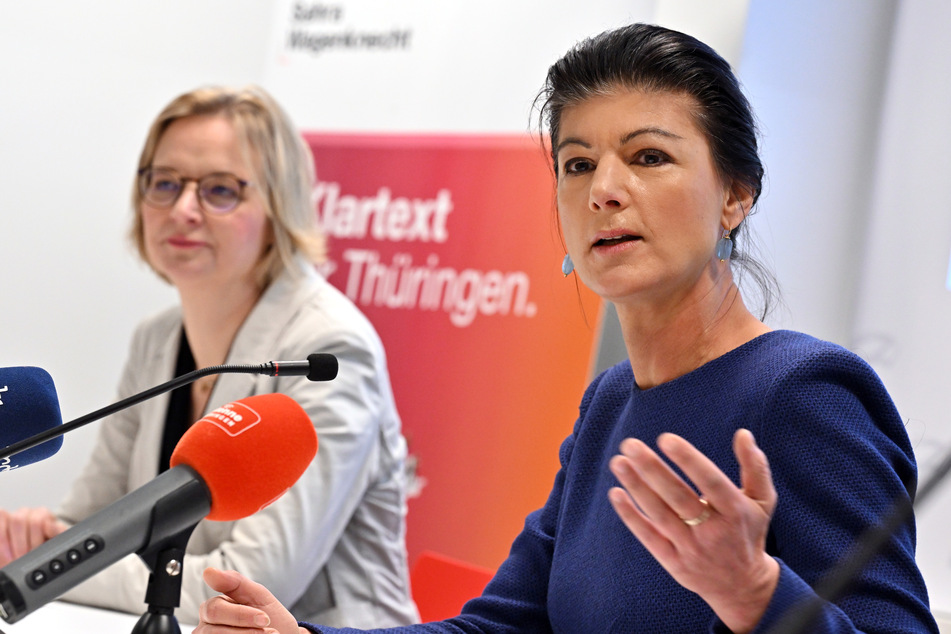 Sahra Wagenknecht (54, rechts) und Katja Wolf (48) stellten Im Februar eine Kampagne ihrer neuen Partei "Bündnis Sahra Wagenknecht" für die Landtagswahl am 1. September in Thüringen vor. (Archivbild)