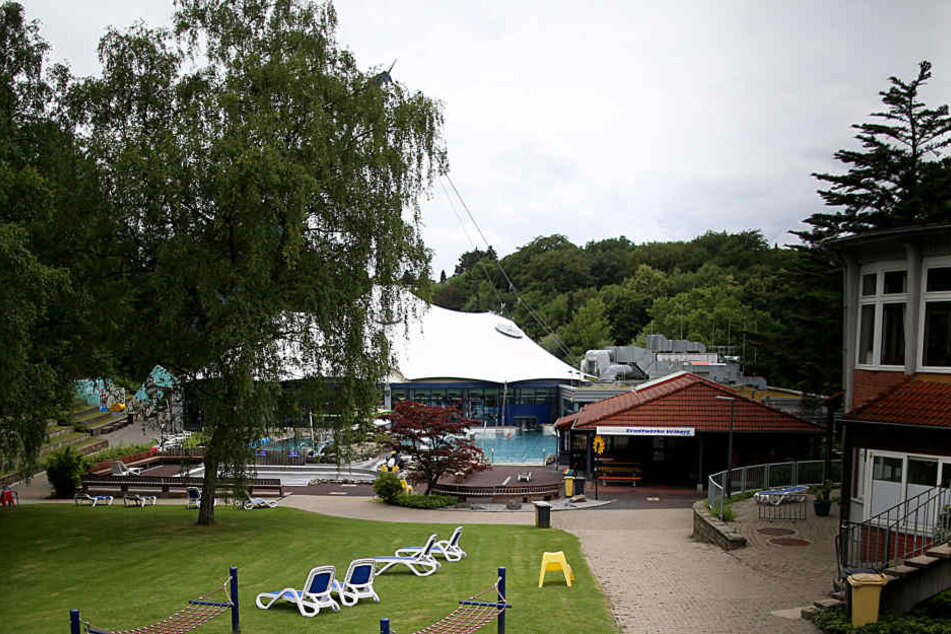Auf dem Heimweg von diesem Schwimmbad in Velbert wurde das Mädchen in einem Wald missbraucht.