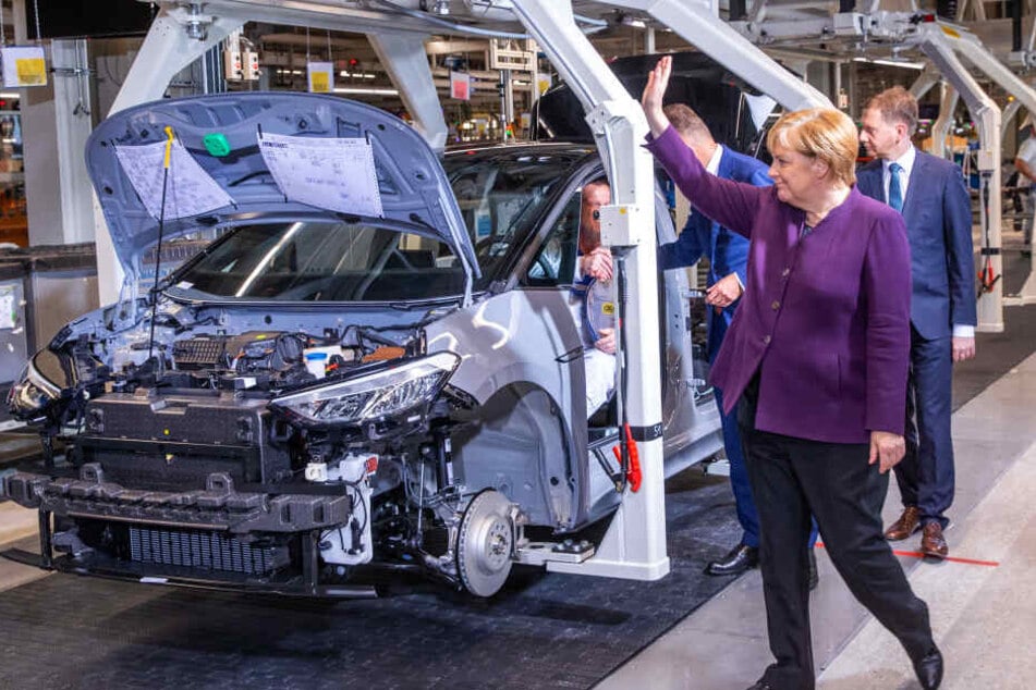 Bundeskanzlerin Angela Merkel im VW-Werk in Zwickau.