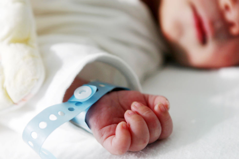 Das Baby starb an den Folgen des Schüttelns. (Symbolbild)