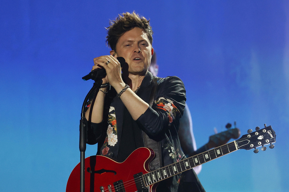 Michael Patrick Kelly, Sänger und Musiker, steht während der Verleihung des 11. Deutschen Radiopreises auf der Bühne. Er wird an "Sing meinen Song" kommendes Jahr nicht mehr teilnehmen.