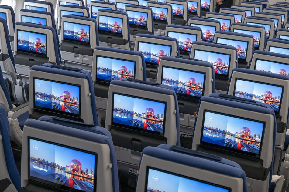 Die Lufthansa-Gruppe verbaut in ihrer Flugzeug-Flotte künftig Zugänge zu Highspeed-Internet. (Symbolbild)