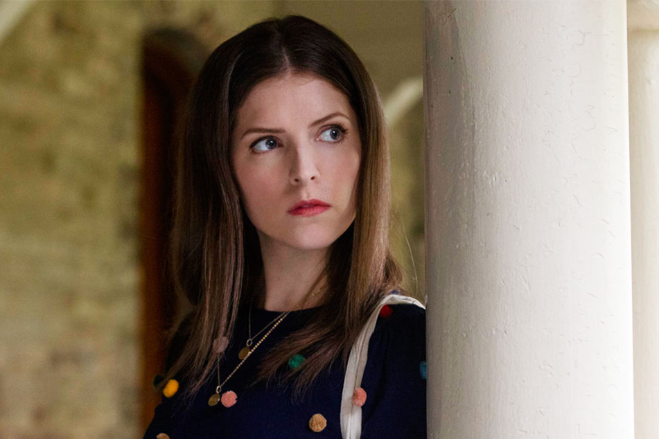Stephanie Smothers (Anna Kendrick) macht sich auf die Suche nach ihrer Freundin Emily (Blake Lively) und begibt sich dabei auf gefährliches Terrain.
