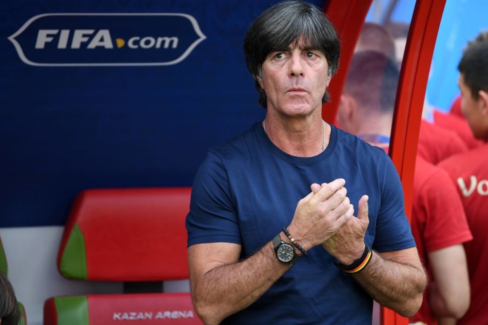 Bundestrainer Joachim Löw (58) denkt über Rücktritt nach.