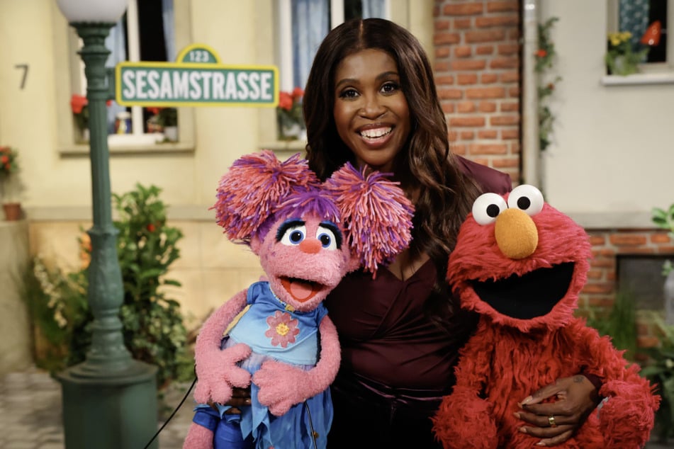 "Let's Dance"-Jurorin Motsi Mabuse (44) ist in der neuen Staffel der "Sesamstraße" zu sehen.