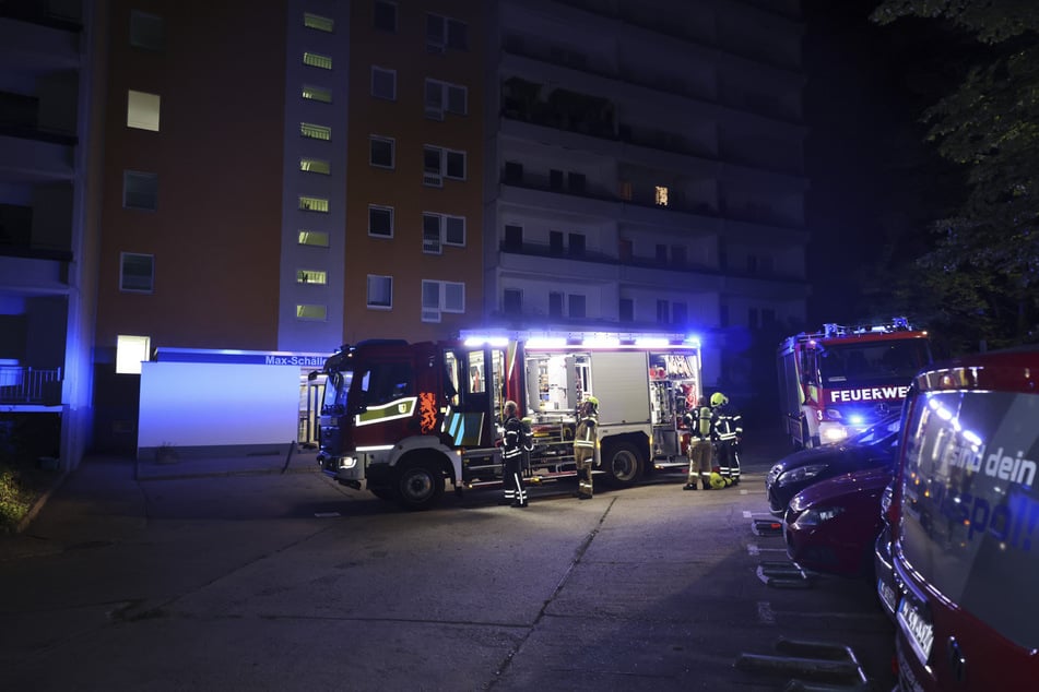 In der Max-Schäller-Straße im Chemnitzer Heckert kam es in der Nacht zum Feuerwehreinsatz.