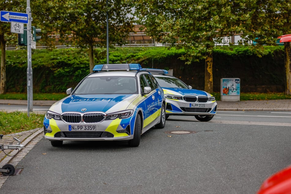 Die Polizei sperrte den Fundort am Quellfluss Rednitz weiträumig ab.