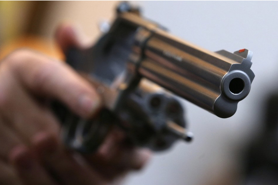"Waffen gehören nicht in die Hände von Extremisten": Behörden ziehen Waffenscheine ein