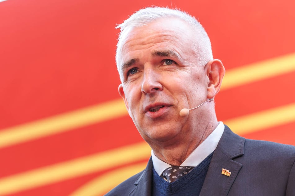 Union-Chef Dirk Zingler (61) hat die schnelle und positive Reaktion des Berliner Senats gelobt.