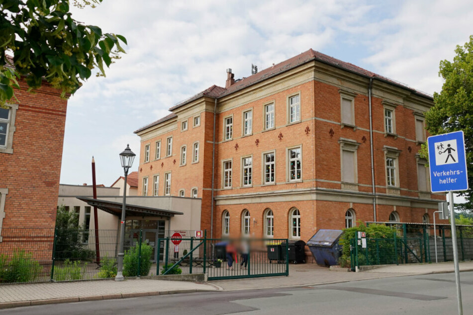 Ein Schüler der Erich-Kästner-Grundschule in Penig wurde positiv auf das Coronavirus getestet.