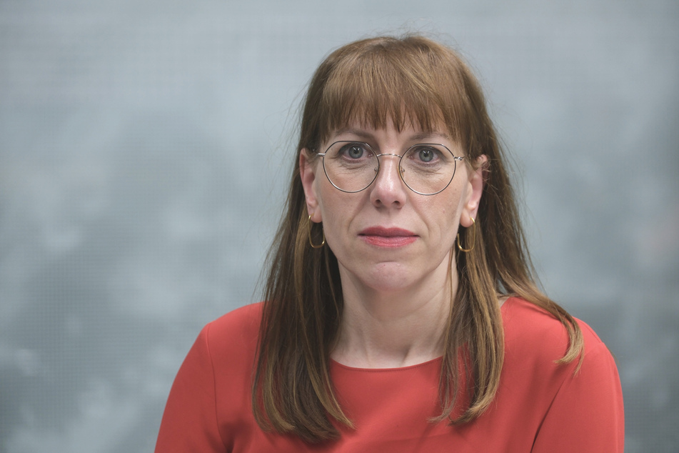 Justizministerin Katja Meier (44, Grüne) will Kommunalpolitiker stärker vor Angriffen schützen.