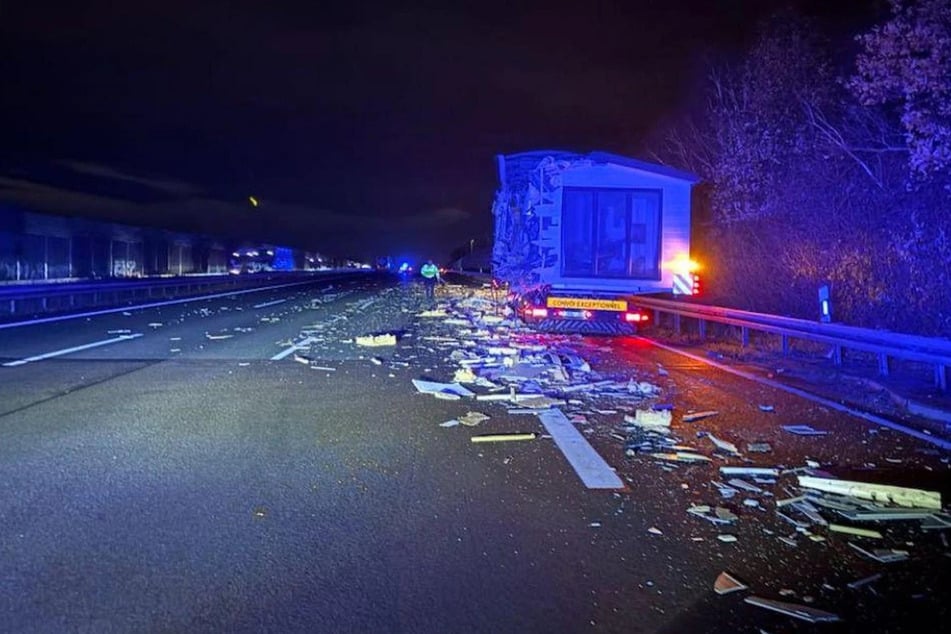 Das "Tiny House" wurde bei dem Unfall zerstört.