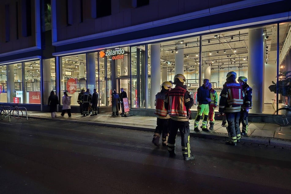 Im Zalando Outlet wurde Pfefferspray gesprüht.