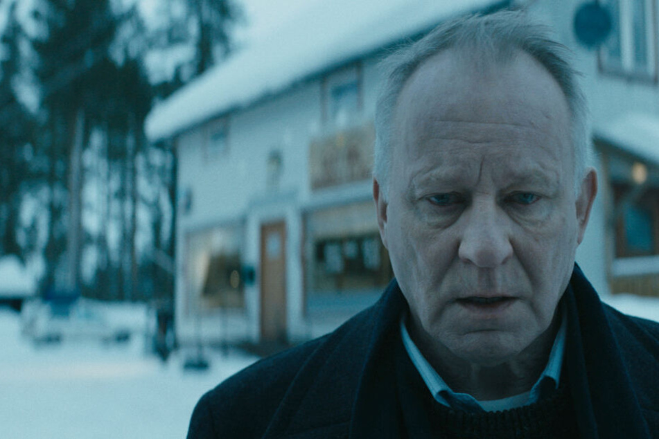 Auf Trond Sander (Stellan Skarsgard) prasseln all die Erinnerungen aus dem Juni 1948 wieder ein.