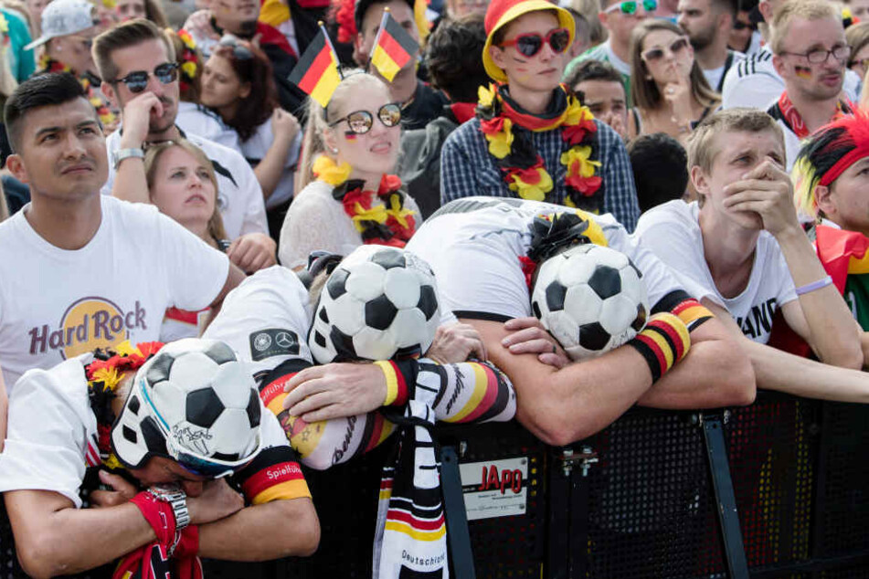 Die Stimmung ist nach dem Aus für Deutschland auf dem Tiefpunkt.