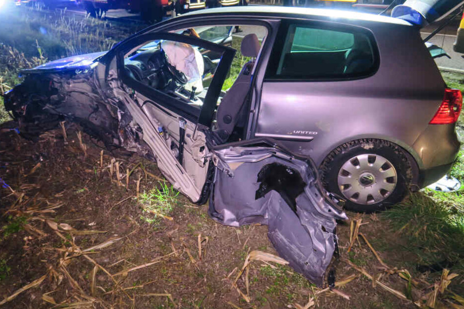 Bei dem Unfall gab es nach ersten Informationen drei Verletzte.