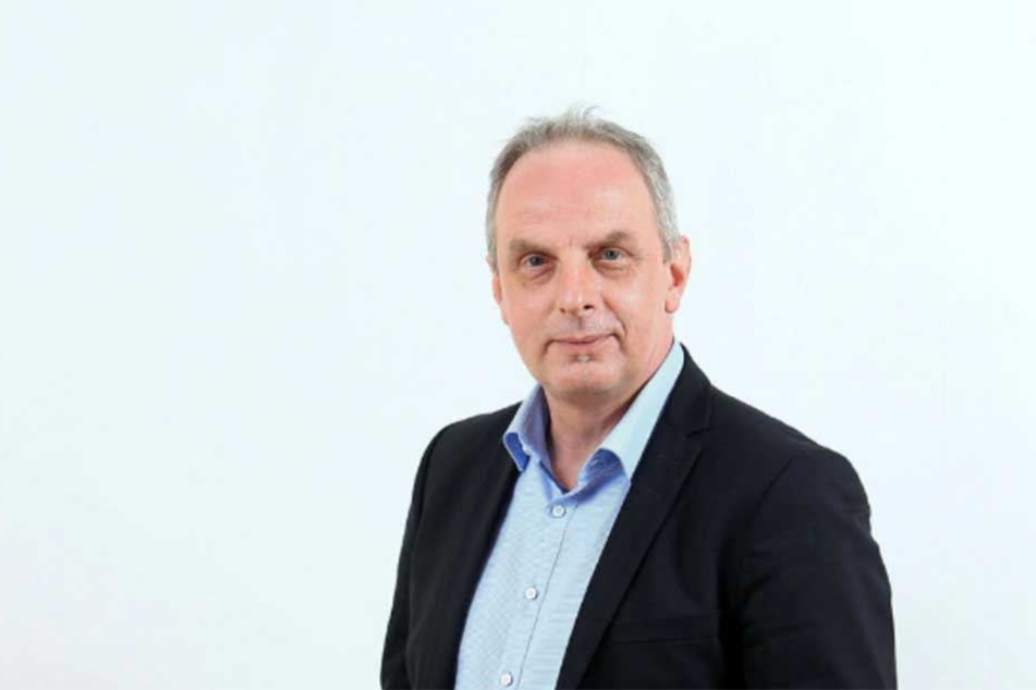Detlef Müller (53, SPD) hofft auf kostenlosen Bus- und Bahnverkehr in alle Stadtteile.