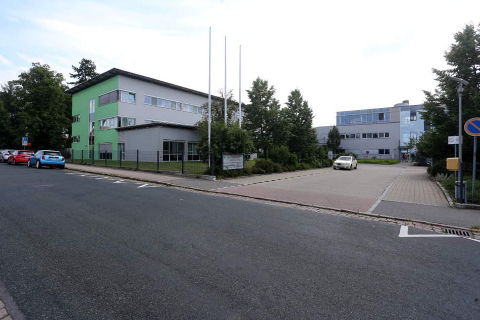 Im Kampf um den Erhalt des kreiseigenen Krankenhauses in Mittweida ist offenbar Rettung in Sicht.