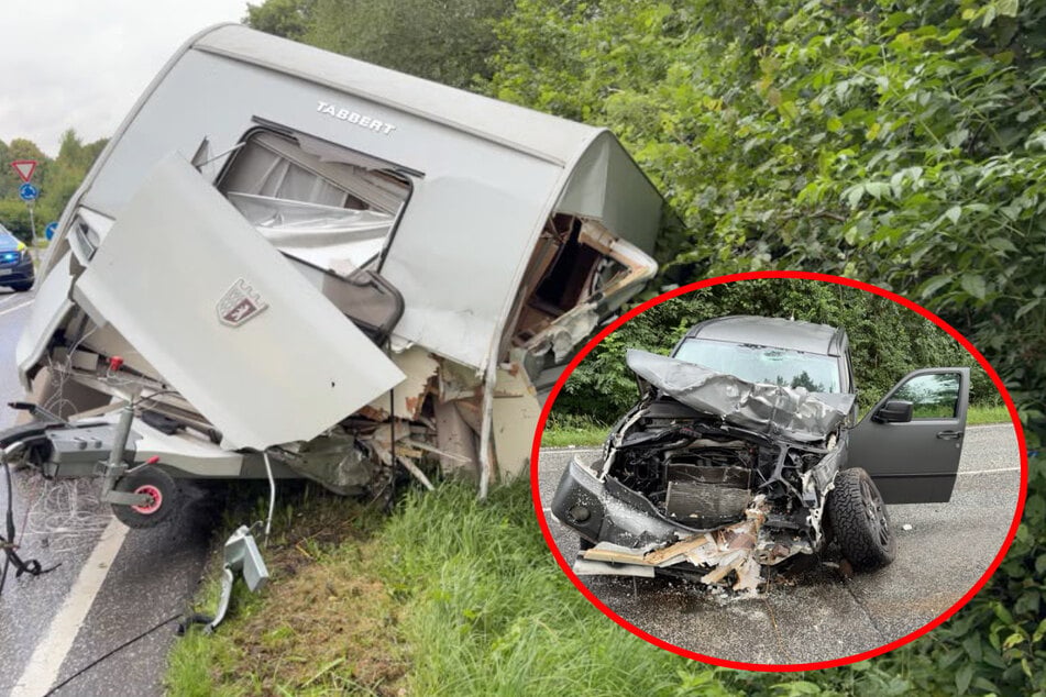 Dodge zertrümmert Wohnwagen: Fahrer schwer verletzt