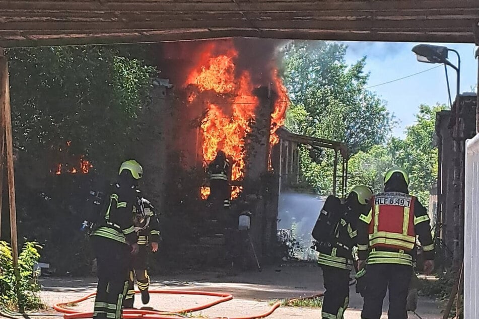 Leipzig: Nach Alarm der Warn-App NINA: Gebäude im Leipziger Westen einsturzgefährdet