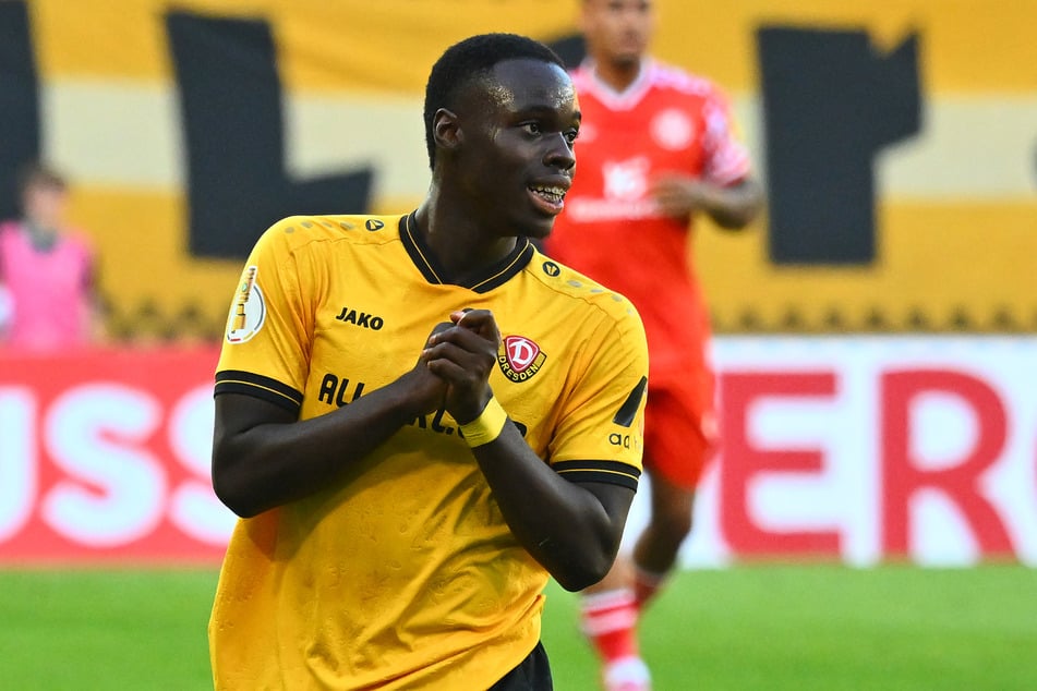 Die Bundesligisten Union Berlin und Hamburger SV jagen Dresdens Mittelfeldmotor Kofi Amoako (20).