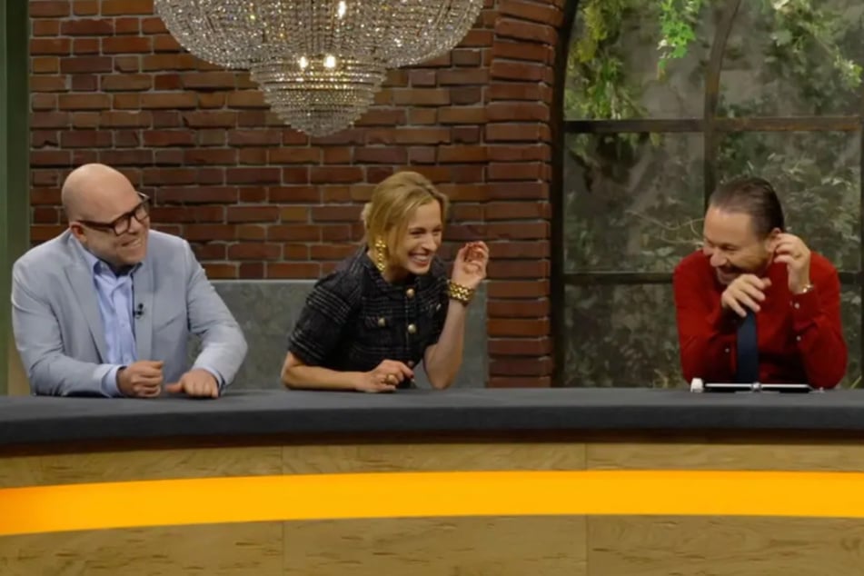 Händlerin Lisa Nüdling (46) und ihre Kollegen haben sichtlich Spaß an ihrem ZDF-Job.