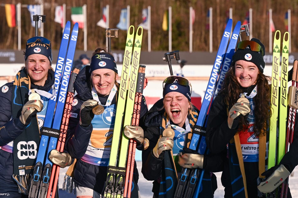 2024 holte Sophie Chauveau (2.v.r.) mit der französischen Staffel WM-Gold – ihr bisher größter Erfolg.