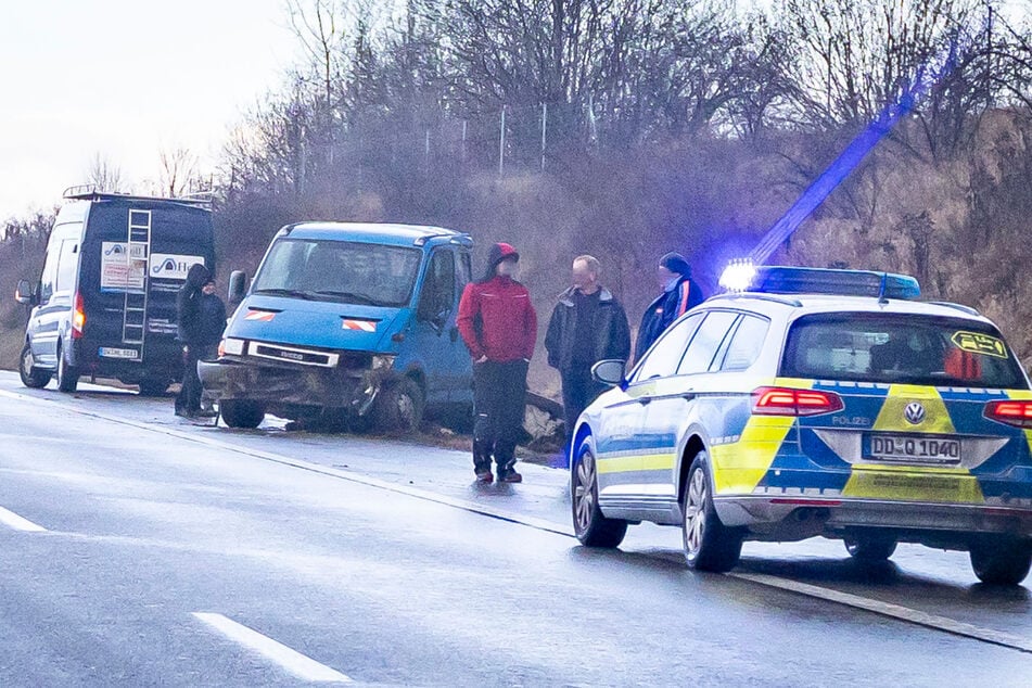 Polizei, Feuerwehr und ein Abschleppdienst waren vor Ort.