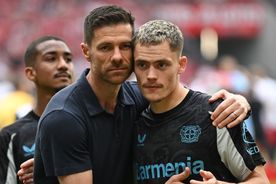 Der 34. Spieltag der Saison 2024/25 war auch für Xabi Alonso und Florian Wirtz das vorläufige Ende einer zwischenzeitlich unbesiegbaren Ära in Leverkusen.