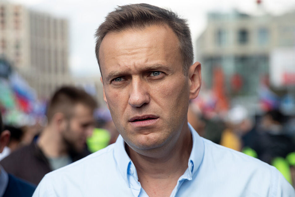 Alexej Nawalny, Oppositionspolitiker von Russland, nimmt in Moskau an einer Demonstration gegen den Ausschluss von Kandidaten bei den Wahlen für das Stadtparlament teil.