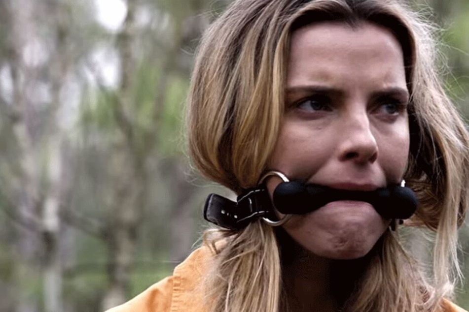 Kann sich die noch namenlose Protagonistin (Betty Gilpin) in "The Hunt" gegen ihre Verfolger zur Wehr setzen?