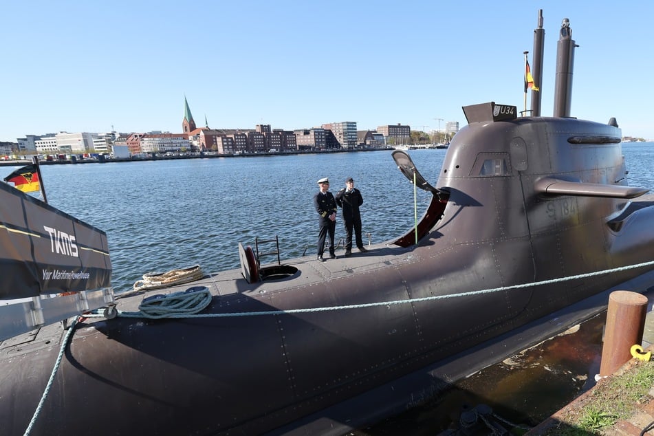 Ein U-Boot U34 der Klasse 212A der deutschen Bundesmarine liegt beim U-Boot-Hersteller TKMS am Kai. (Archivfoto)