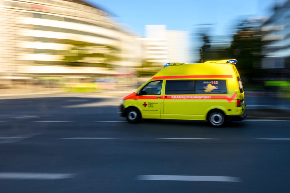 Ein hinzugerufener Notarzt konnte nur noch den Tod des Mannes feststellen. (Symbolbild)