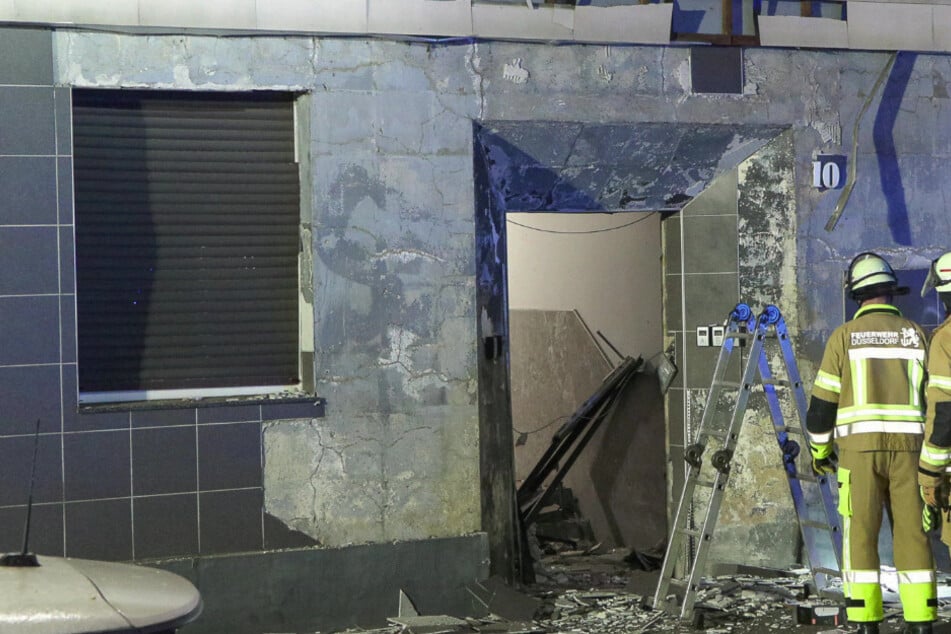 Explosion an Düsseldorfer Wohnhaus: Ermittler glauben an Verbrechen